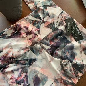 Women BRAND NEW Small High Waist leggings